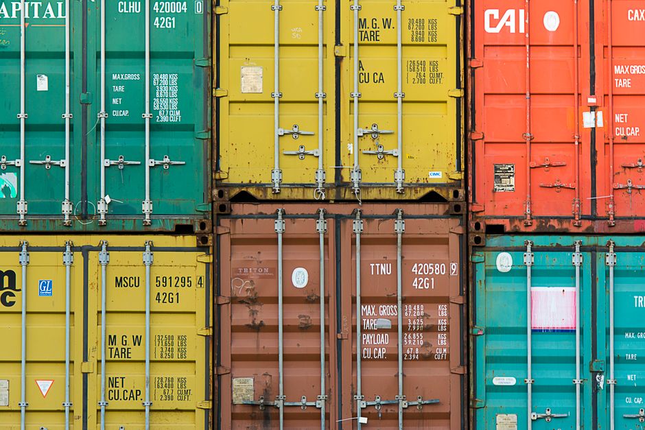 Export delivery to 70+ countries (illustrative)